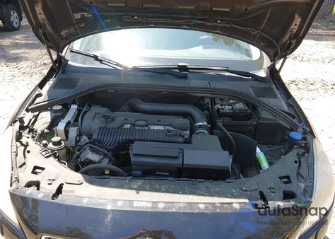 2013 Volvo S60 T5/T5 Platinum/T5 Premier/T5 Premier Plus from USA, damaged, VIN YV1612FS8D2206831